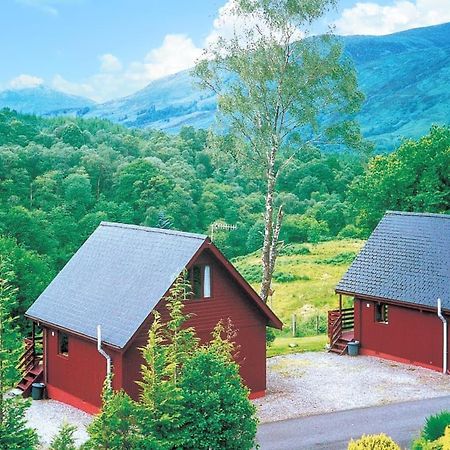 Готель Gairlochy Park Екстер'єр фото